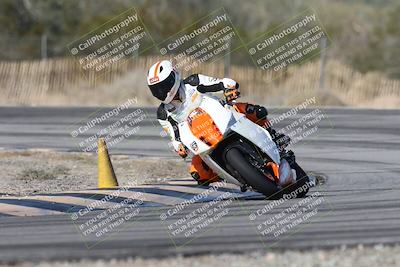 media/Dec-01-2025-Moto Forza (Mon) [[2daa91e15f]]/1-Advanced Group/Session 3 (Turn 3)/